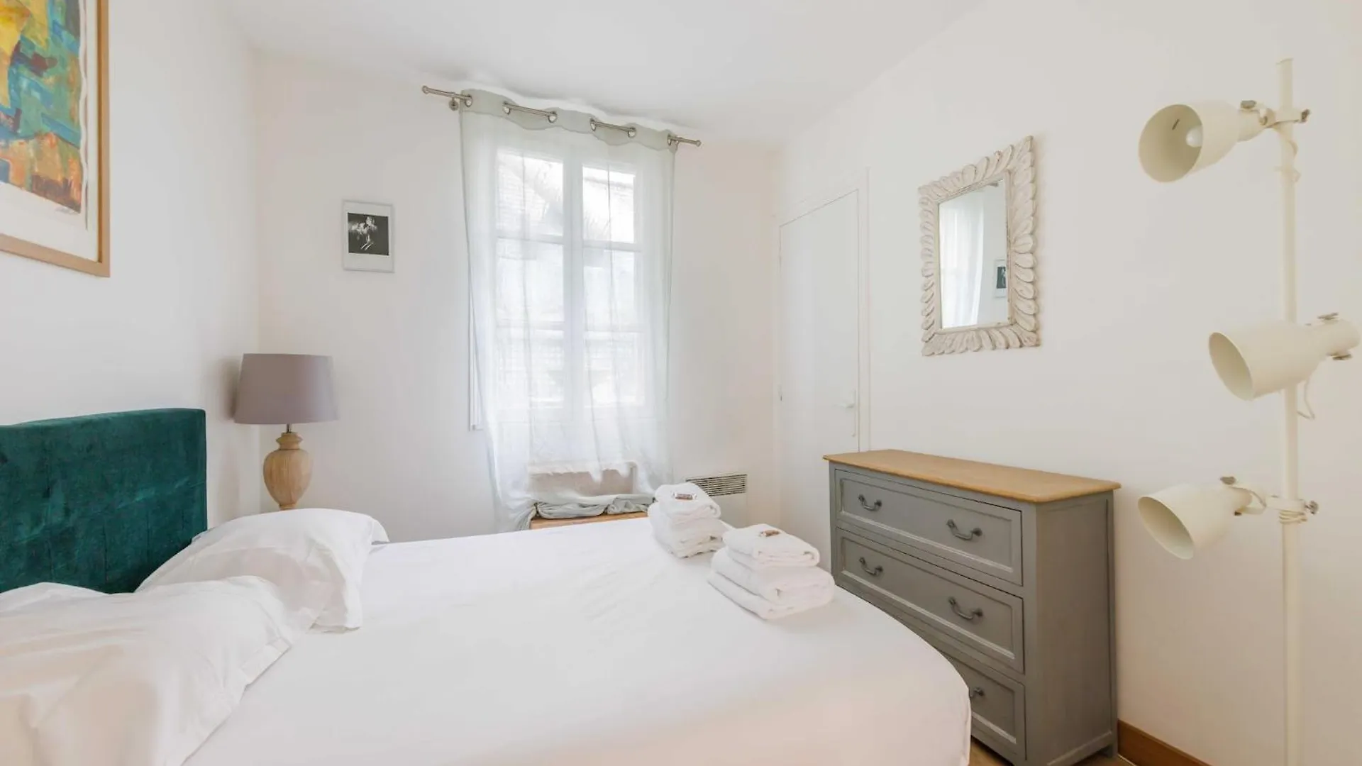 Charming Apartment Near Champ De Mars - Mobility Lease Paris 0*,  France