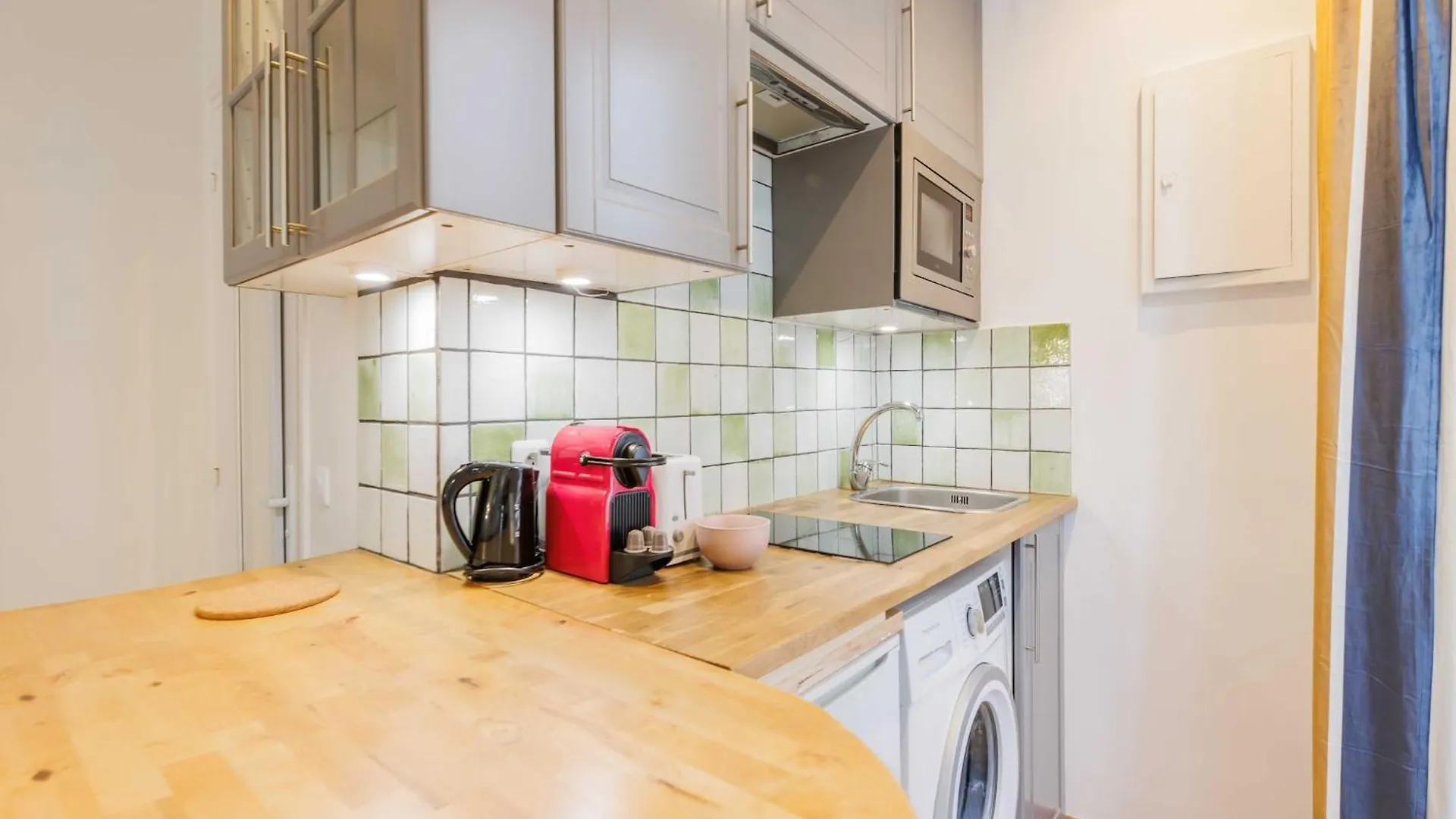 Charming Apartment Near Champ De Mars - Mobility Lease Paris